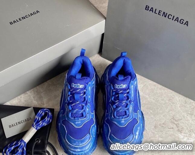 Luxurious Balenciaga Triple S Trainers Sneakers in Leather and Mesh Distressed Blue 0223057