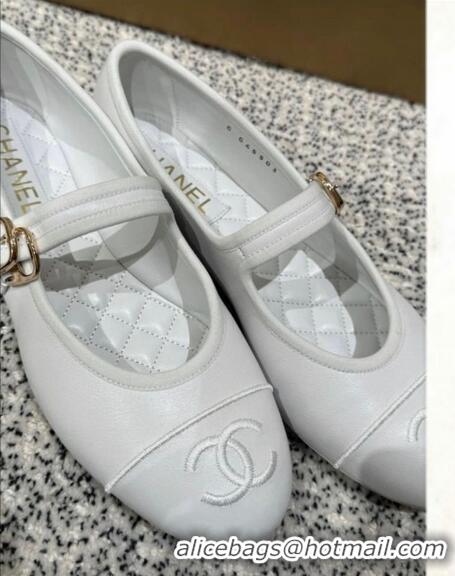 ​High Quality Chanel Mary Janes Shoes in Calfskin Leather CH31108 White