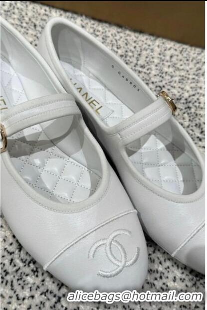 ​High Quality Chanel Mary Janes Shoes in Calfskin Leather CH31108 White