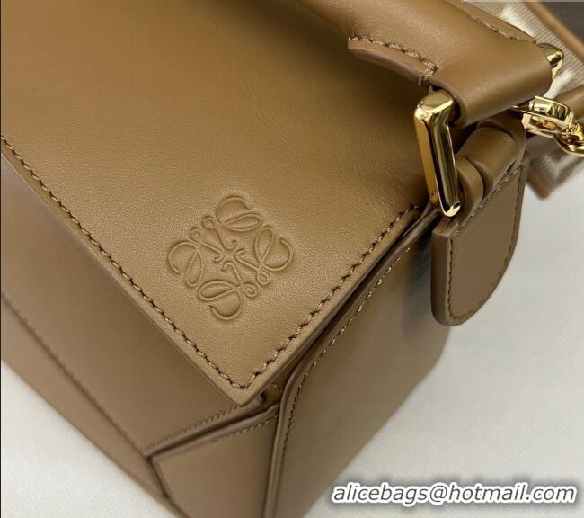 Top Quality Loewe Small Puzzle bag in satin calfskin 262304 Khaki 2023