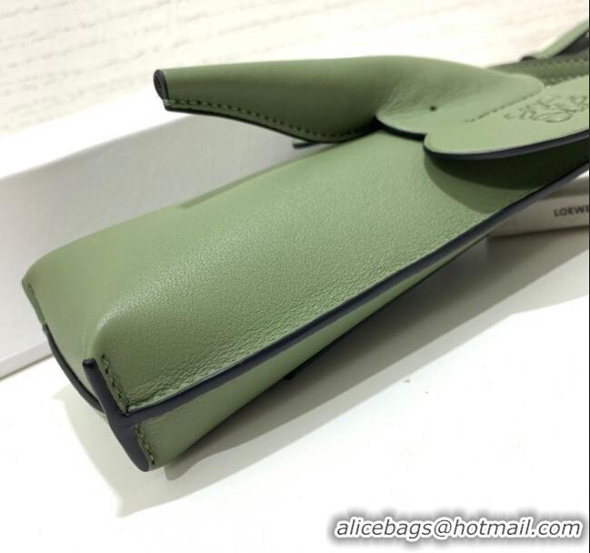 Top Grade Loewe Elephant Pocket in Classic Calfskin LE1336 Avocado Green