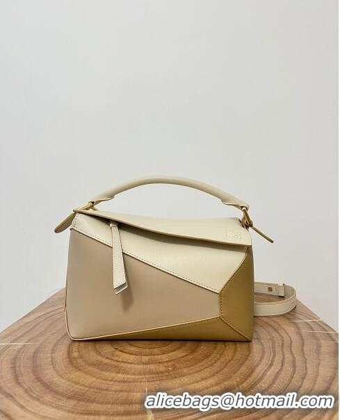 Low Price Loewe Small Puzzle Bag in Classic Calfskin 9311L Off-white/Beige 2023 TOP