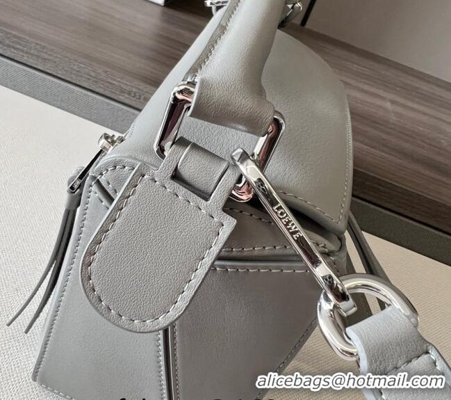 Good Quality Loewe Small Puzzle Edge bag in Classic Calfskin 261801 Pearl Grey 2023