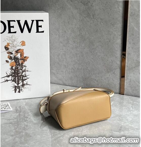 Unique Grade Loewe Mini Puzzle bag in Classic Calfskin 0202 White/Nude/Light Brown 2024