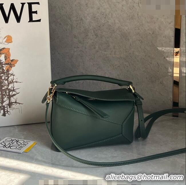 Trendy Design Loewe Mini Puzzle bag in Classic Calfskin 0202 Bottle Green 2024