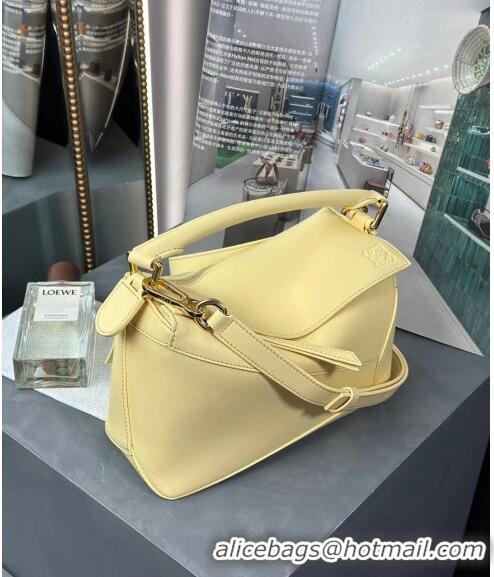 Good Taste Loewe Small Puzzle Edge bag in Smooth Calfskin 0202 Vanilla Yellow 2024