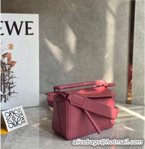 Super Quality Loewe Mini Puzzle bag in Satin Calfskin with Wide Leather Strap L2074 Rose Pink 2024