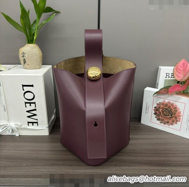 Reasonable Price Loewe Medium Pebble Bucket bag in mellow calfskin 062341 Dark Burgundy 2024