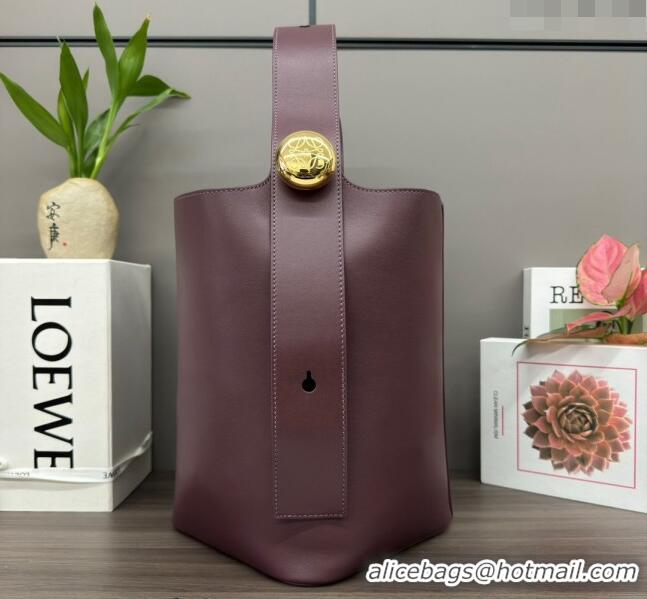 Reasonable Price Loewe Medium Pebble Bucket bag in mellow calfskin 062341 Dark Burgundy 2024