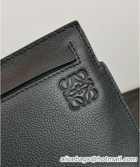 Famous Brand Loewe T Pouch in Grained Calfskin 3040 Black/Green 2024