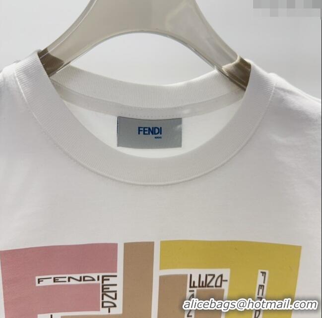 Trendy Design Fendi T-shirt F040304 White/Pink 2024 (Kids)