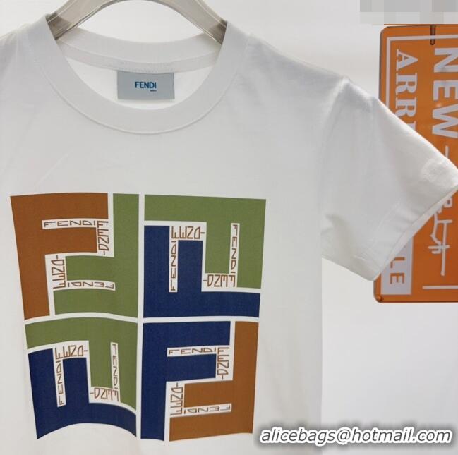 ​Famous Brand Fendi T-shirt F040305 White/Green 2024 (Kids)