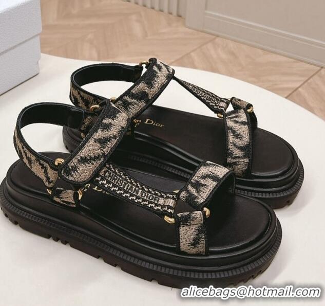 Best Product Dior D-Wave Sandal in Beige and Black Embroidered Cotton 226067