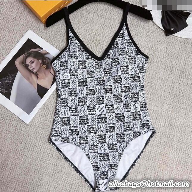 ​Trendy Design Louis Vuitton One Piece Swimwear L6060 Damier/Grey/Black/White 2024