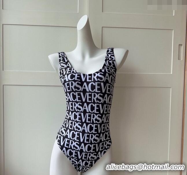 Famous Brand Versace Swimwear Signature 0307 Black/White 2024