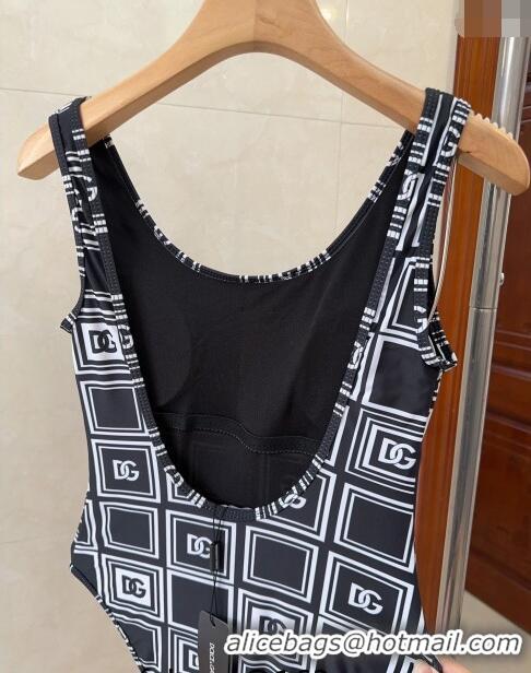 High Quality Dolce & Gabbana DG Check Swimwear CH0401 Black/White 2024