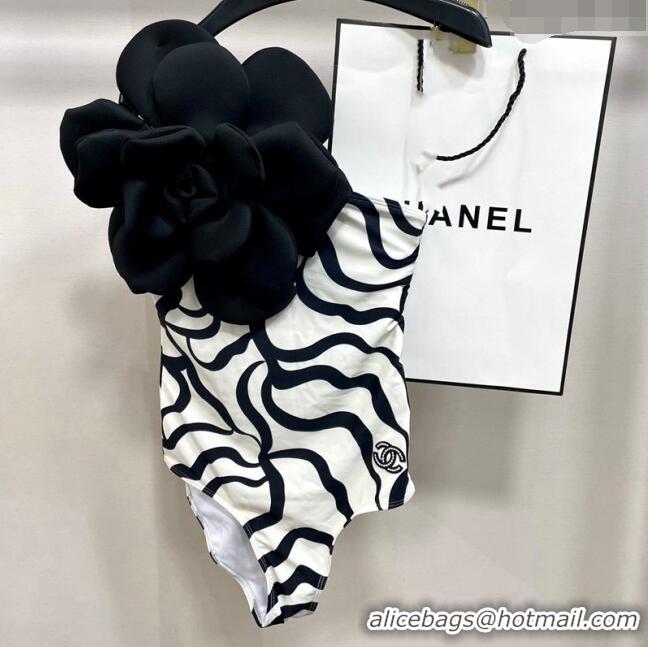 Discount Classic Chanel Swimwear with Maxi Bloom CH0401 White/Black 2024