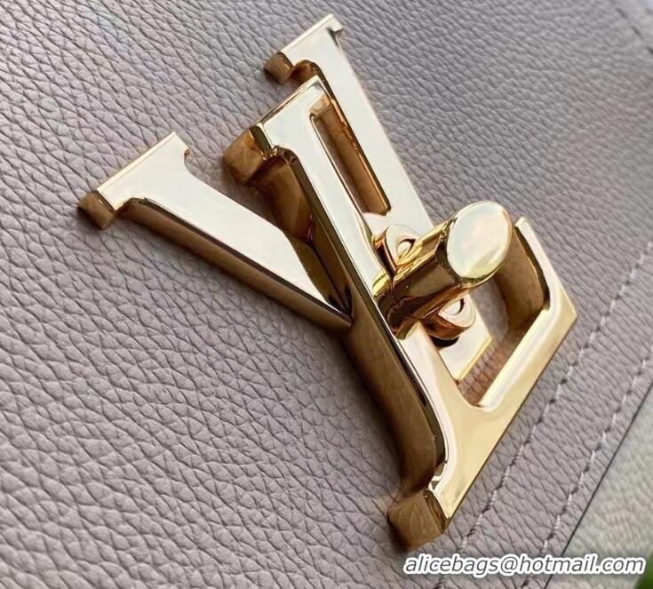 ​Super Quality Louis Vuitton LOCKME TENDER M58554