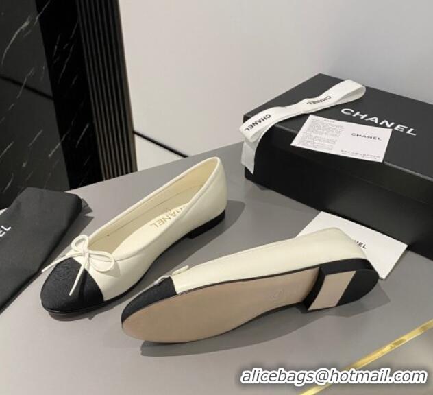 Good Quality Chanel Calfskin & Grosgrain Classic Ballet Flat White/Black 322054