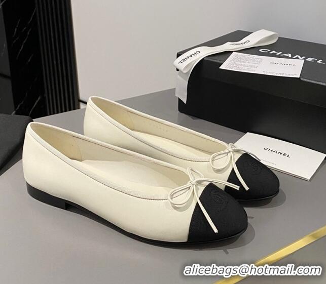 Good Quality Chanel Calfskin & Grosgrain Classic Ballet Flat White/Black 322054