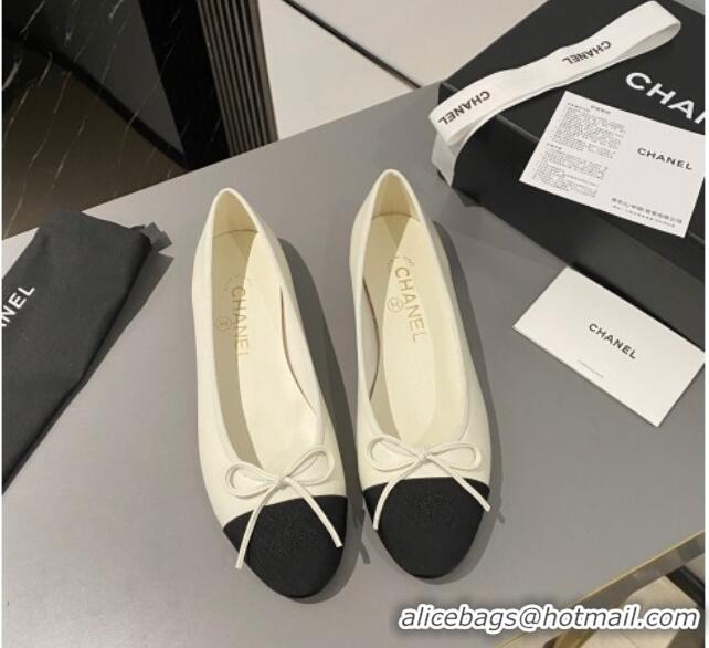 Good Quality Chanel Calfskin & Grosgrain Classic Ballet Flat White/Black 322054