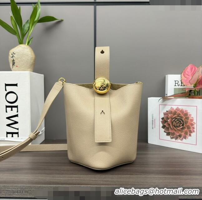 Top Quality Loewe Mini Pebble Bucket bag in mellow calfskin 062342 Beige 2024