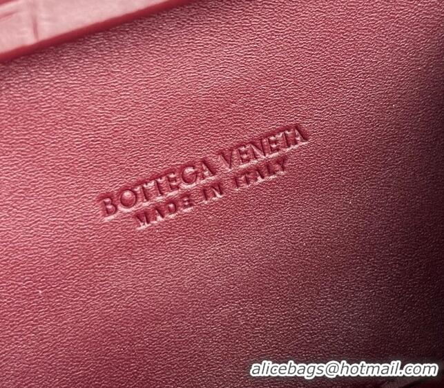 Big Discount Bottega Veneta Knot Clutch in Alligator Embossed Leather 737025 Red 2024