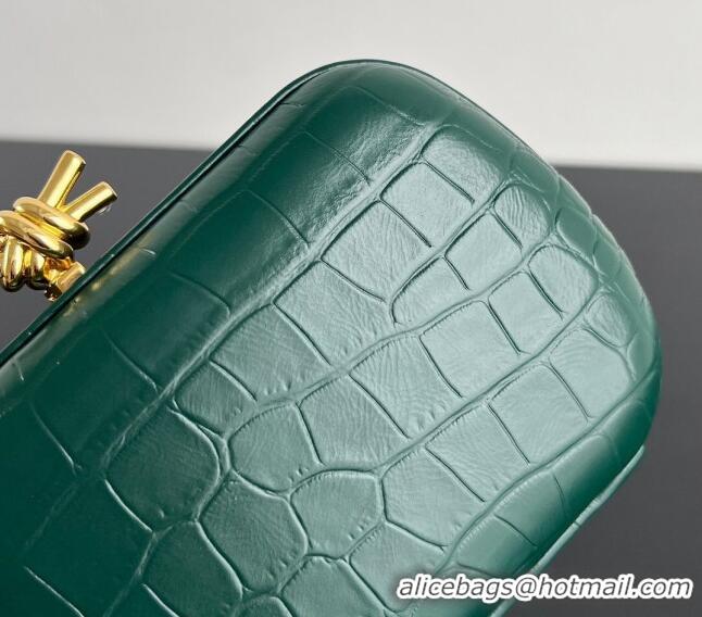 Trendy Design Bottega Veneta Knot Clutch in Alligator Embossed Leather 737025 Green 2024