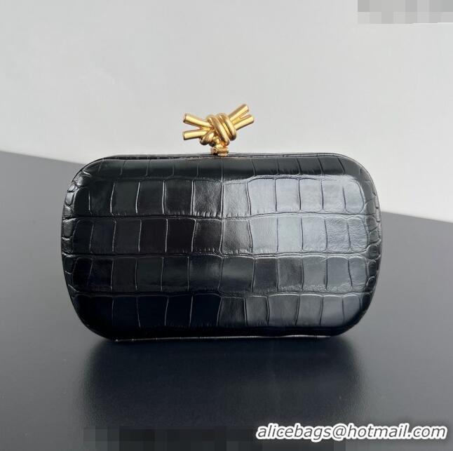 Luxurious Bottega Veneta Knot Clutch in Alligator Embossed Leather 737025 Black 2024