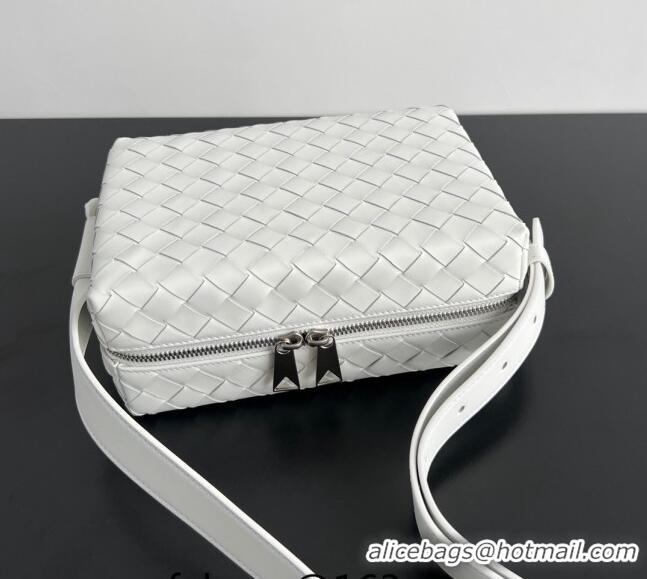 Buy Fashionable Bottega Veneta Intrecciato Camera Bag 755774 White 2024