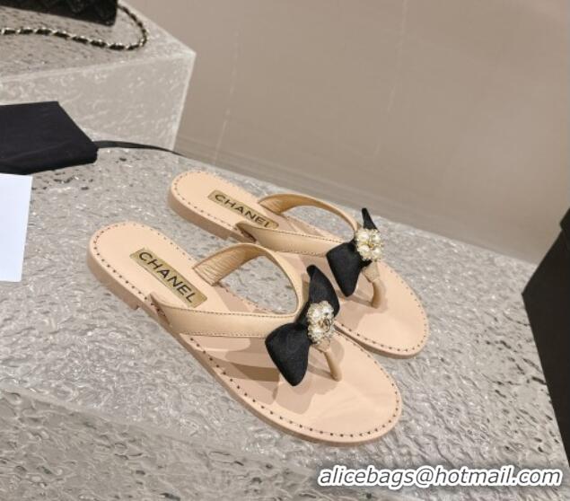 Stylish Chanel Calfskin Flat Slide Thong Sandals with Pearls Bow Beige 322117