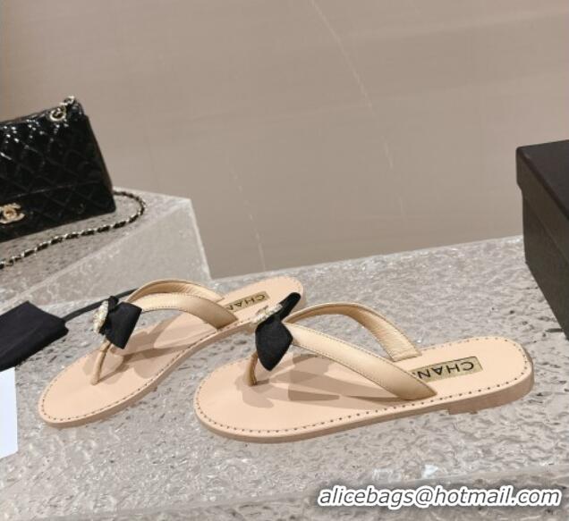 Stylish Chanel Calfskin Flat Slide Thong Sandals with Pearls Bow Beige 322117