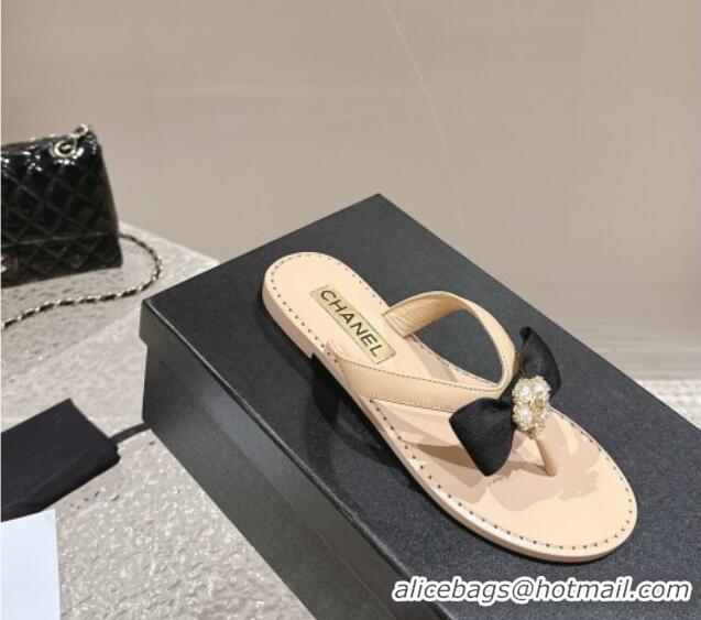 Stylish Chanel Calfskin Flat Slide Thong Sandals with Pearls Bow Beige 322117