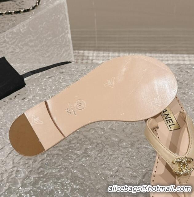 Sumptuous Chanel Calfskin Flat Slide Thong Sandals with Metal-Tone CC Beige 322120