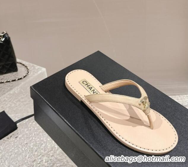 Sumptuous Chanel Calfskin Flat Slide Thong Sandals with Metal-Tone CC Beige 322120