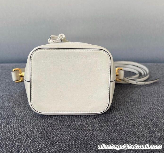 Trendy Design Fendi TPU FF Vitello Grace F is Fendi Mini Mon Tresor Bucket Bag F1820 White