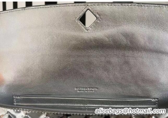 Famous Brand Bottega Veneta Long Clutch Bag Andiamo With Handle in Intrecciato Leather 741511 Silver 2023