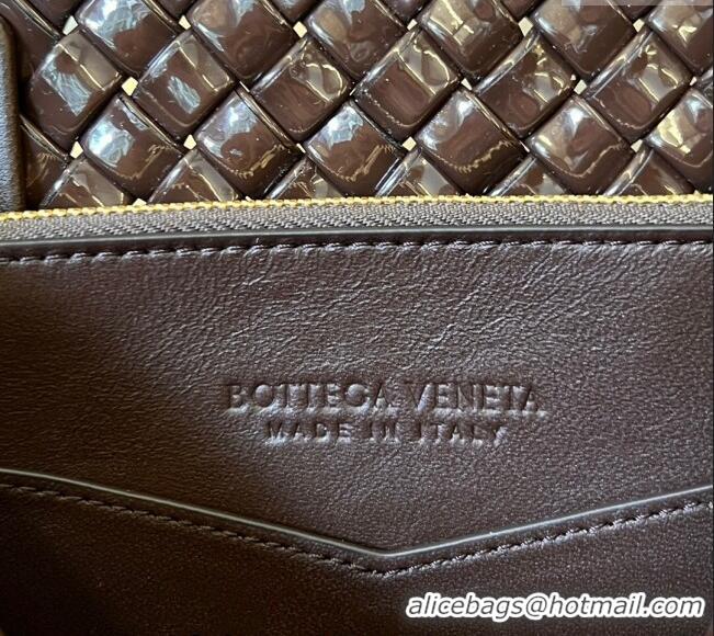 Pretty Style Bottega Veneta Patti Top Handle Bag in Intreccio Patent Leather 709420 Brown 2024