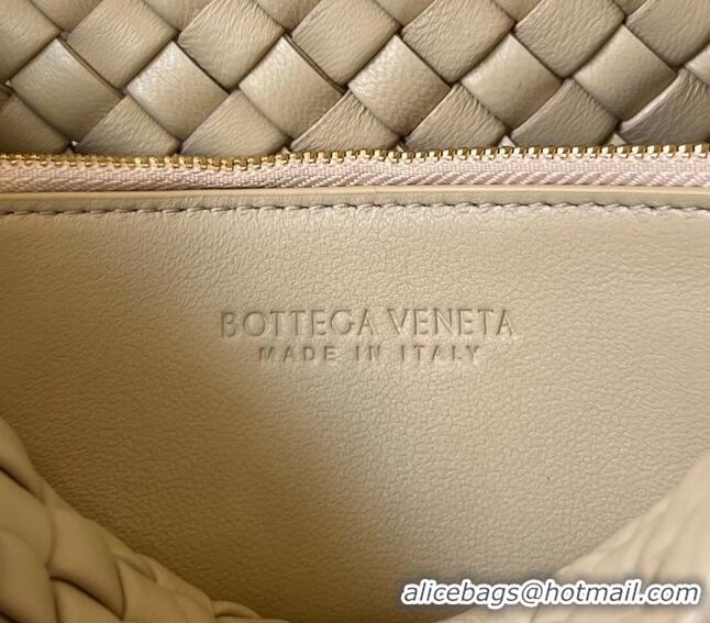 Top Grade Bottega Veneta Cobble Small Shoulder Bag in Intreccio Leather 709418 Beige 2023