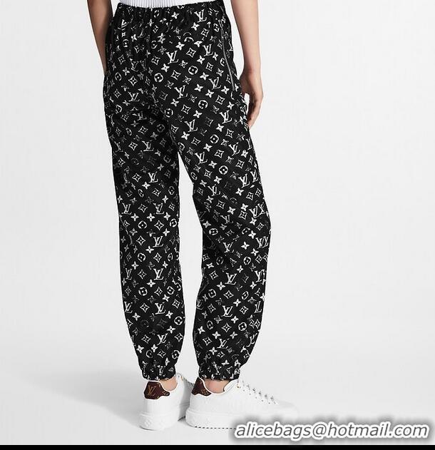 ​Top Quality Louis Vuitton Stencil-effect Monogram Jogging Pants 1A5TSI