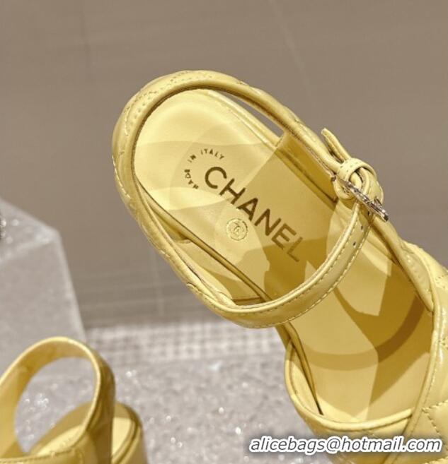 Luxurious Chanel Shiny Calfskin Wedge Sandals with Crystal CC G39918 Yellow 0323015