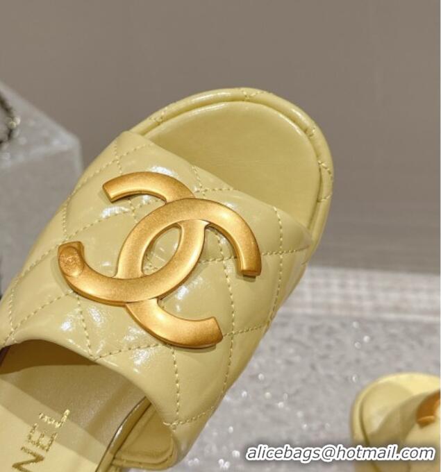 Good Looking Chanel Shiny Calfskin Wedge Slide Sandals with Metal-Tone Maxi-CC Yellow 323020