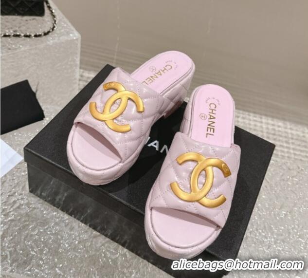 Top Grade Chanel Shiny Calfskin Wedge Slide Sandals with Metal-Tone Maxi-CC Light Pink 323024