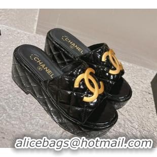 Best Grade Chanel Shiny Calfskin Wedge Slide Sandals with Metal-Tone Maxi-CC Black 323026