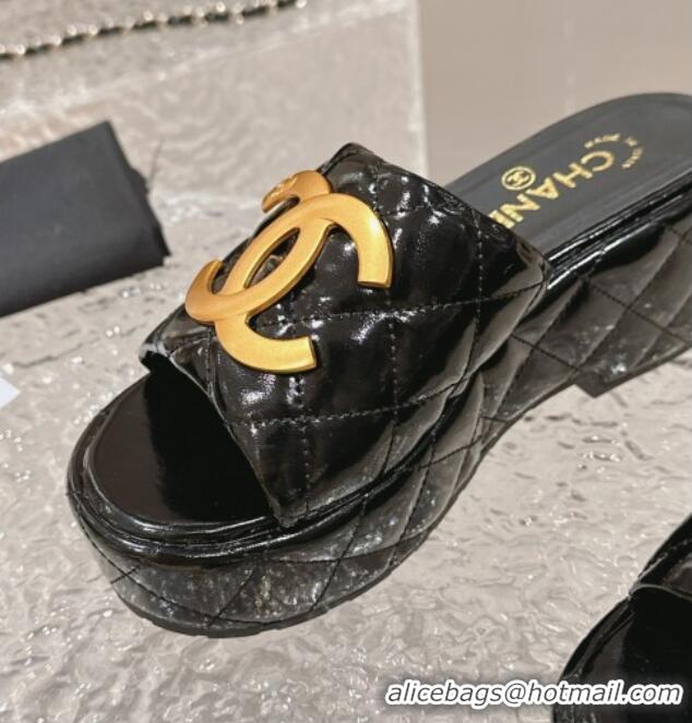 Best Grade Chanel Shiny Calfskin Wedge Slide Sandals with Metal-Tone Maxi-CC Black 323026