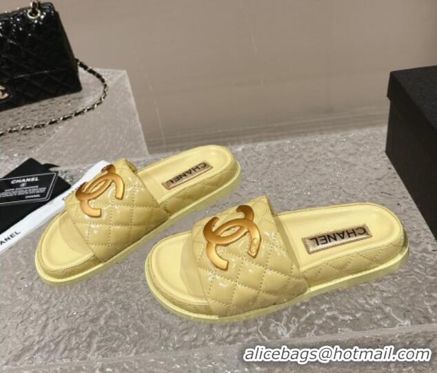 Purchase Chanel Patent Calfskin Slide Sandals with Metal-Tone Maxi-CC Yellow 323029