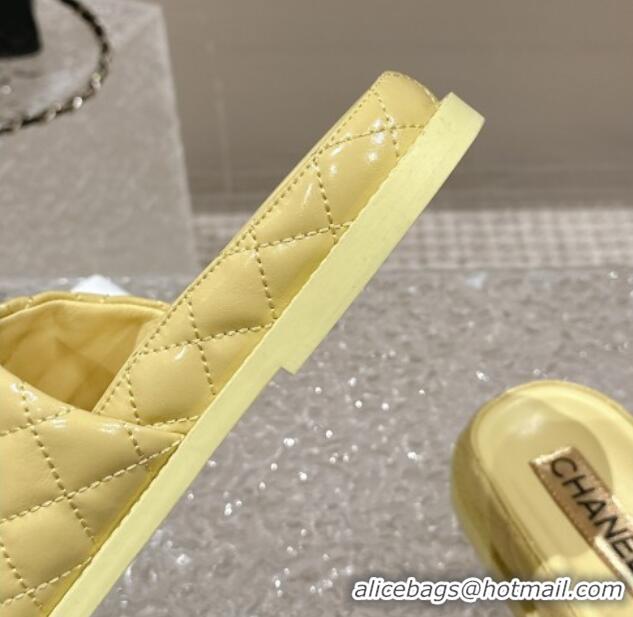 Purchase Chanel Patent Calfskin Slide Sandals with Metal-Tone Maxi-CC Yellow 323029