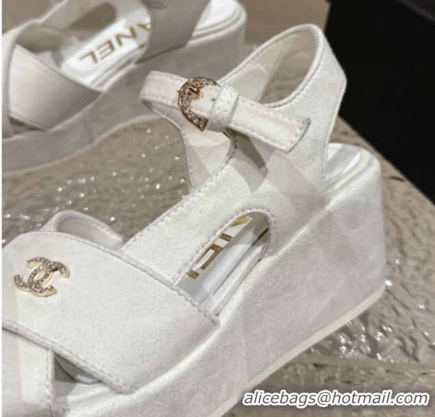 Charming Chanel Suede Wedge Sandals with Crystal CC G39918 White 323043