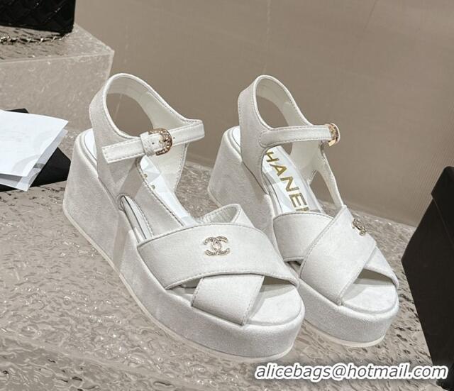 Charming Chanel Suede Wedge Sandals with Crystal CC G39918 White 323043