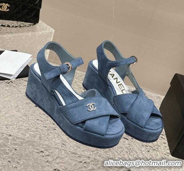 Shop Duplicate Chanel Suede Wedge Sandals with Crystal CC G39918 Dusty Blue 323046